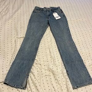 Never-before-worn Zara jeans!